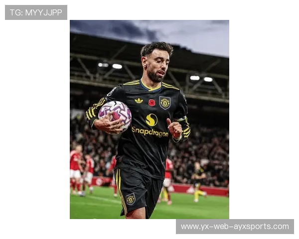 7400万英镑买来2球前锋？曼联新援塞斯科陷入质疑，曼联shaw