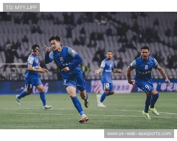 上海申花拉唐边路突破建功，展现非凡战力