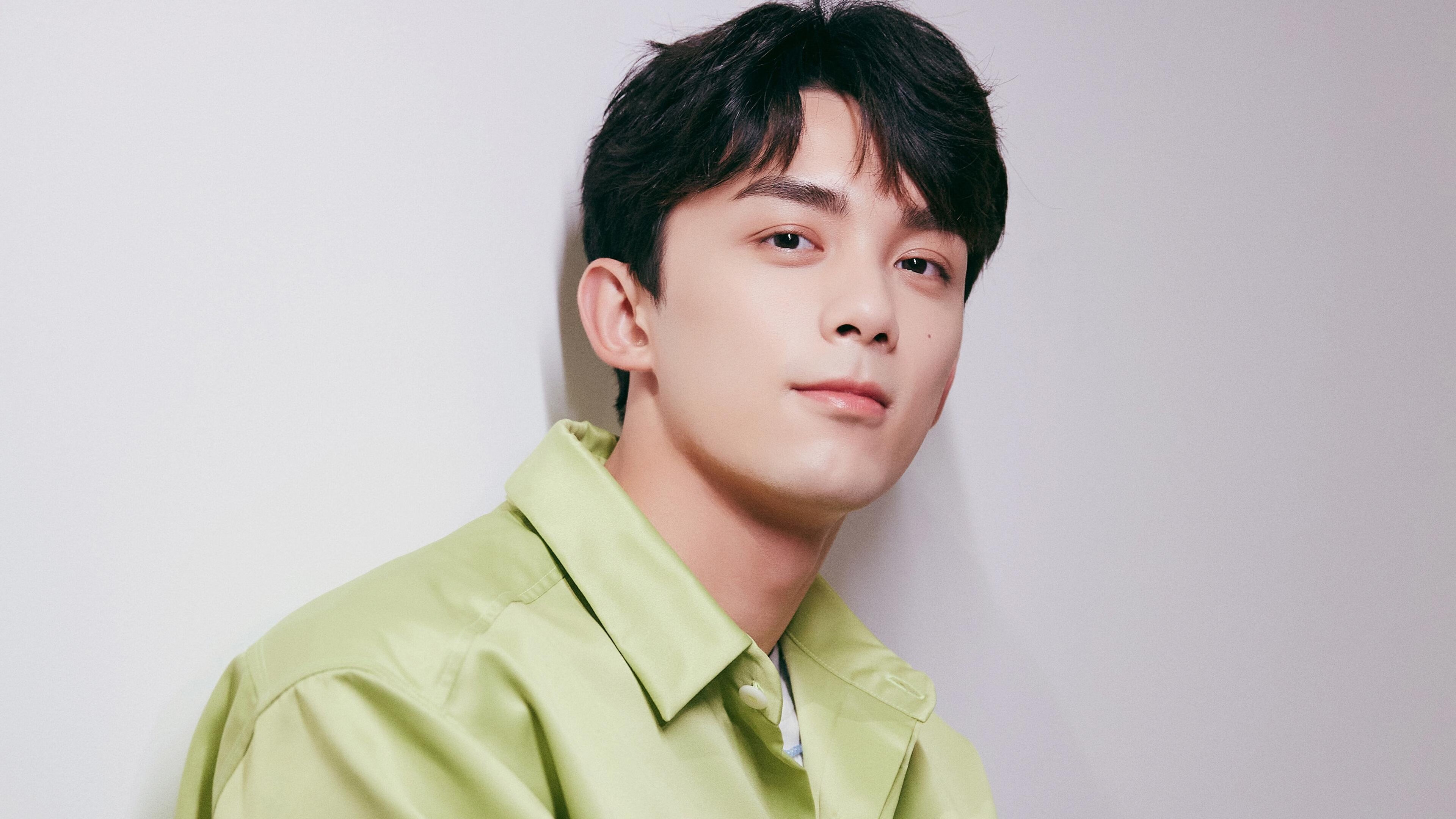 战术视频课全面覆盖每一细节帮助球员建立立体战术理解框架，球队战术